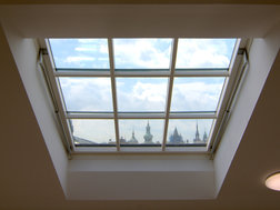 Dachklassenzimmer mit Atelierfenstern